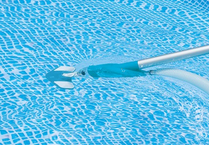 INTEX čisticí sada Deluxe – vysavač v bazénu